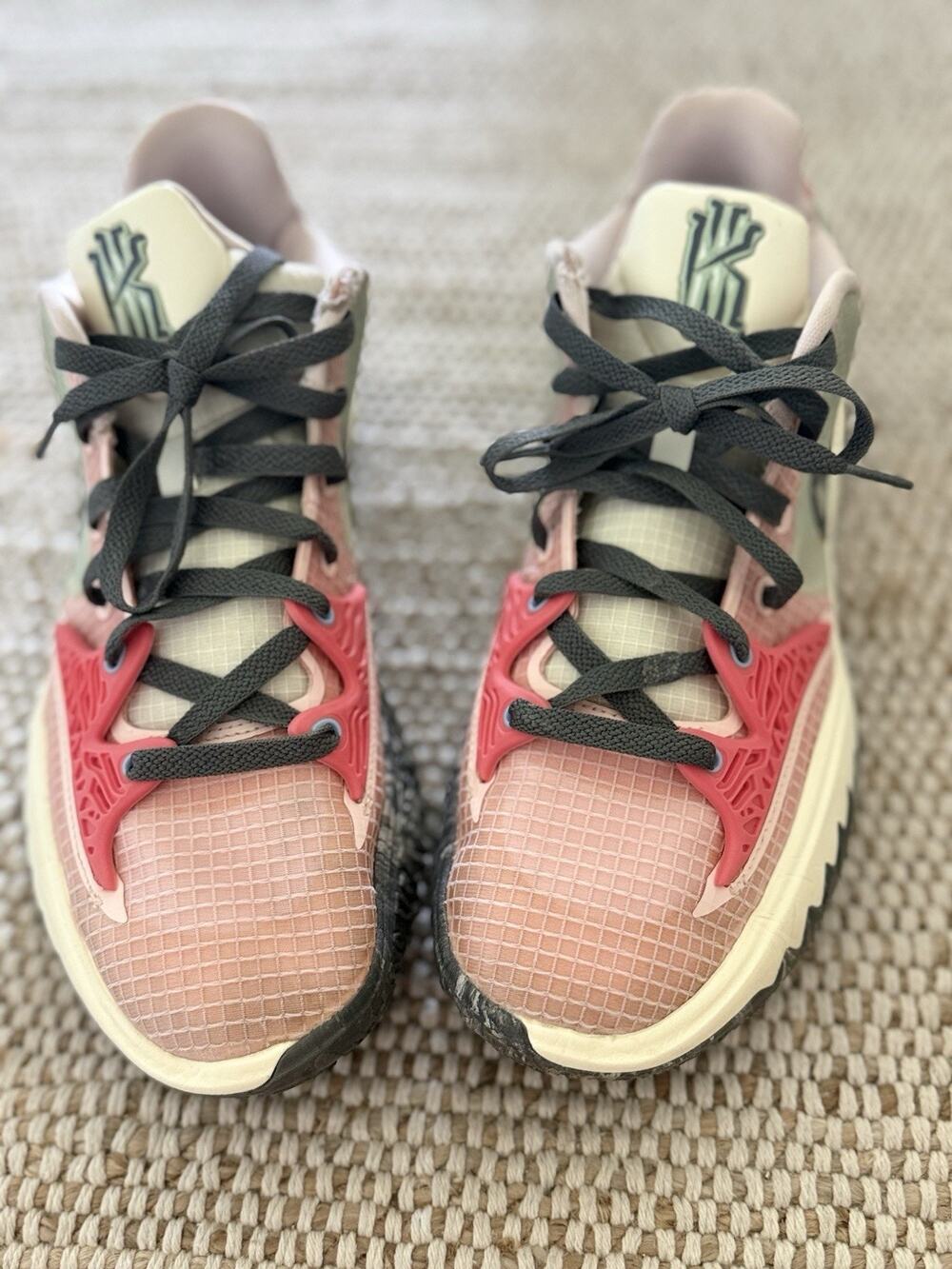 Size 9.5 - Nike Kyrie 4 Low Pale Coral